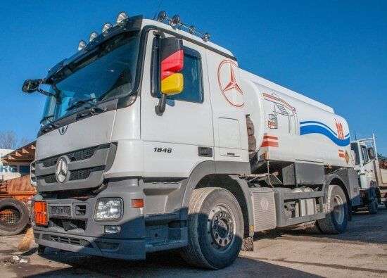 MERCEDES-BENZ Actros MP3 1846L Tankwagen Diesel Benzin Tankwagen