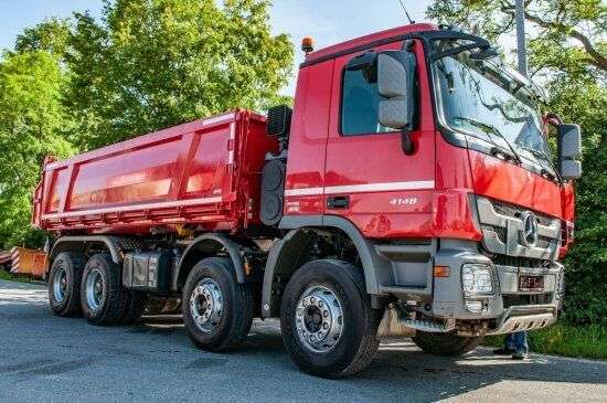 MERCEDES-BENZ Actros MP3 4148 8x4 Bordmatik Retarder 60t Kipper LKW